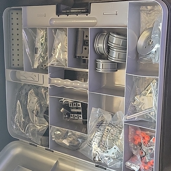 Erector Set - Picture 3 of 4